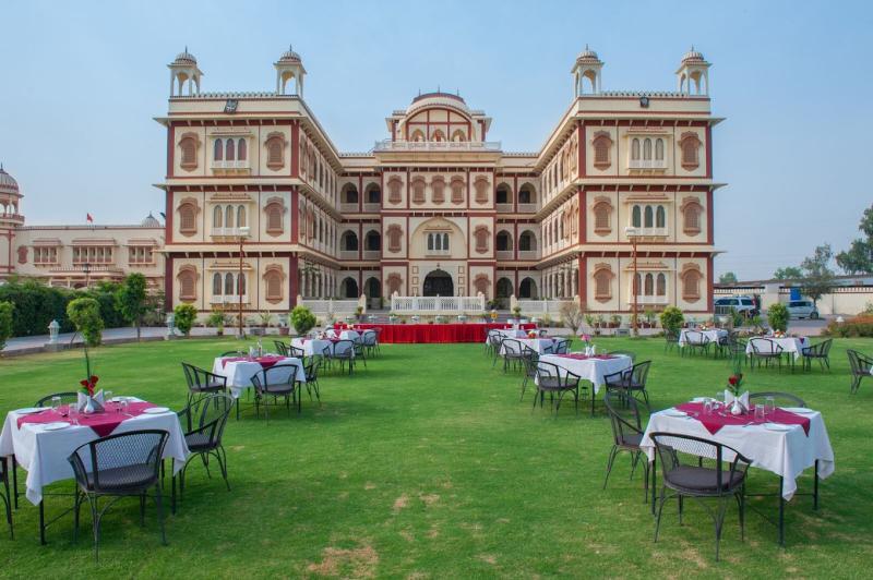 Rajvi Palace Hotel