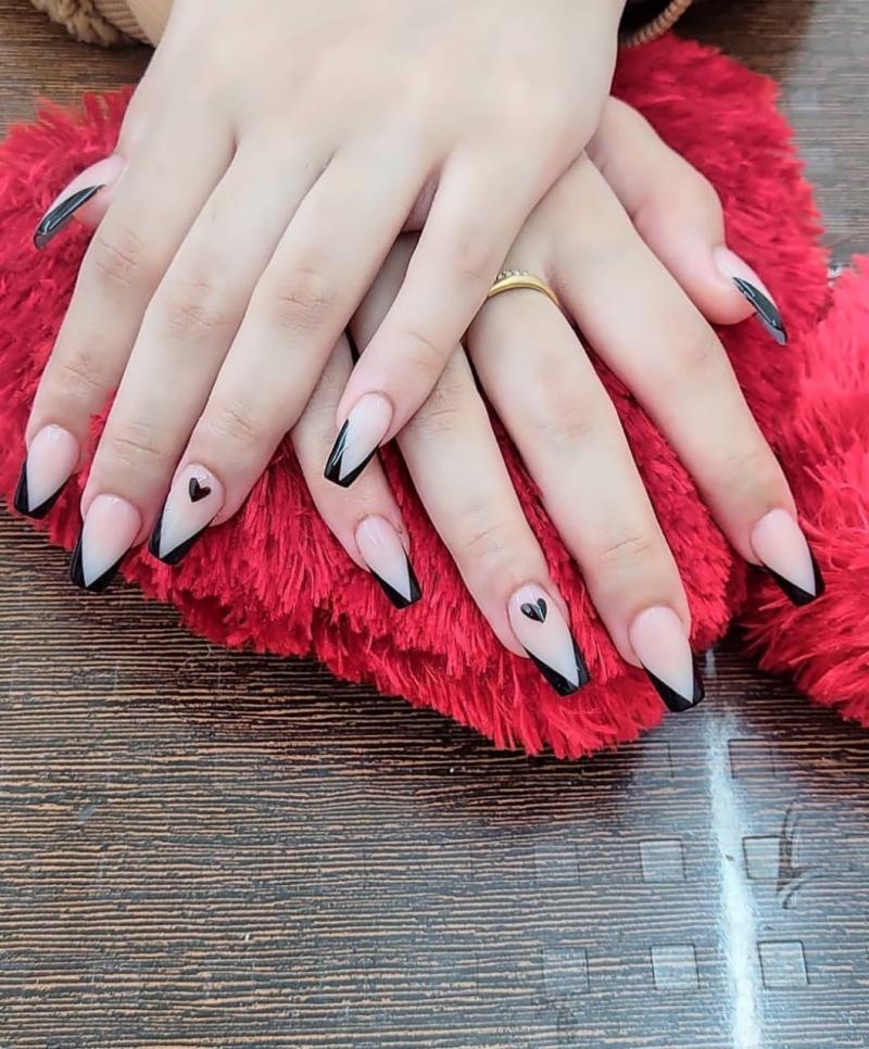 Nail Art Home Service